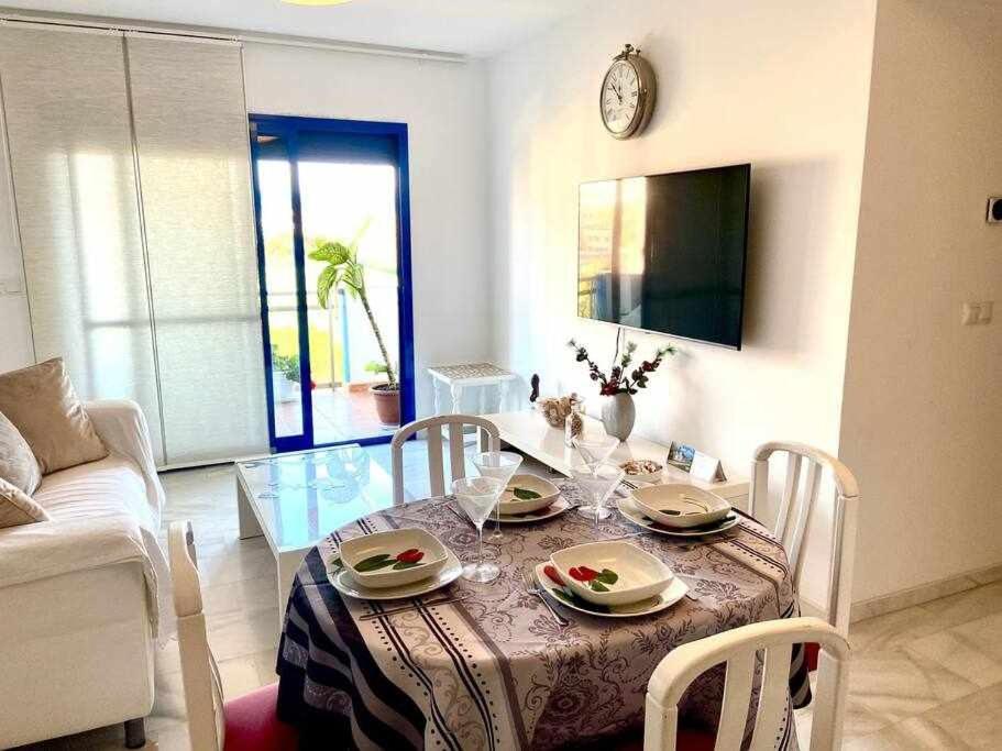 Apartamento Rocio By Solymar Holiday Torre Del Mar Exterior foto